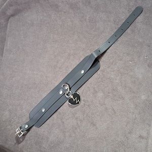 Black Faux Leather Wide Choker Collar Silver Tone Broken Heart NWOT 16.5"